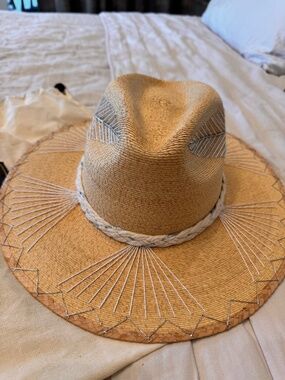 Corozon Playero Embroidered Women's Hat Large